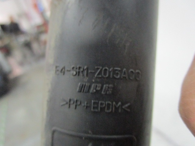 E4-SR1-Z013A00 COPPIA AMMORTIZZATORI POSTERIORI SMART FORTWO 0.6 B 40KW AUT 3P (2000) RICAMBIO USATO 