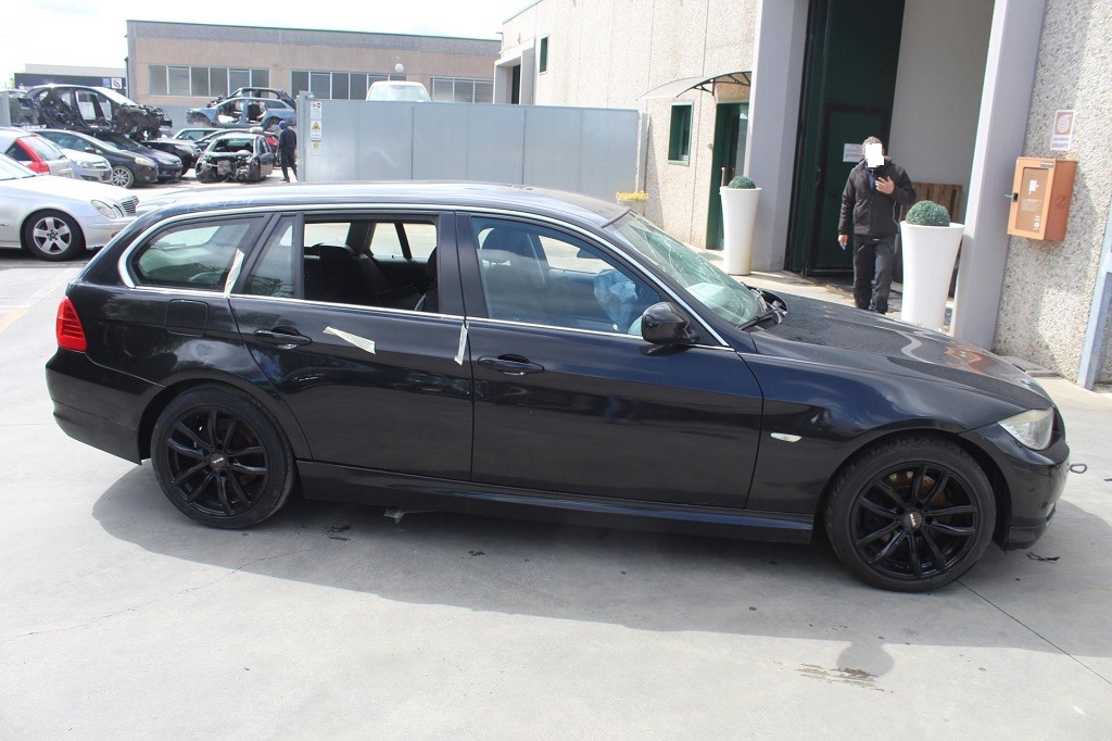 BMW SERIE 3 318 D E91 SW 2.0 D 105KW 6M 5P (2011) RICAMBI IN MAGAZZINO