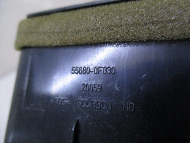 55680-0F030 BOCCHETTA AERAZIONE TOYOTA VERSO 2.0 D 93KW 6M 5P (2009) RICAMBIO USATO 