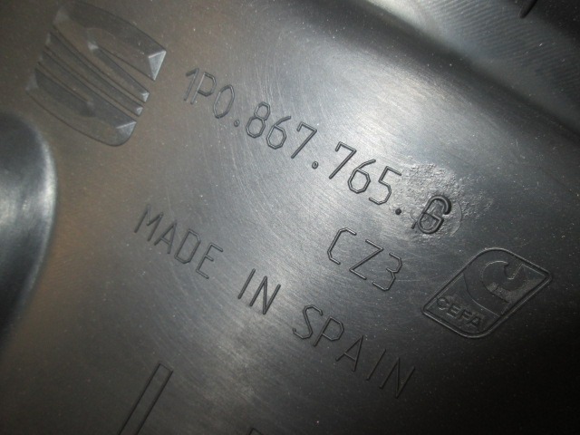 1P0867765G RIVESTIMENTO MONTANTE INFERIORE POSTERIORE SINISTRO SEAT LEON 1.6 B 75KW 5M 5P (2007) RICAMBO USATO 