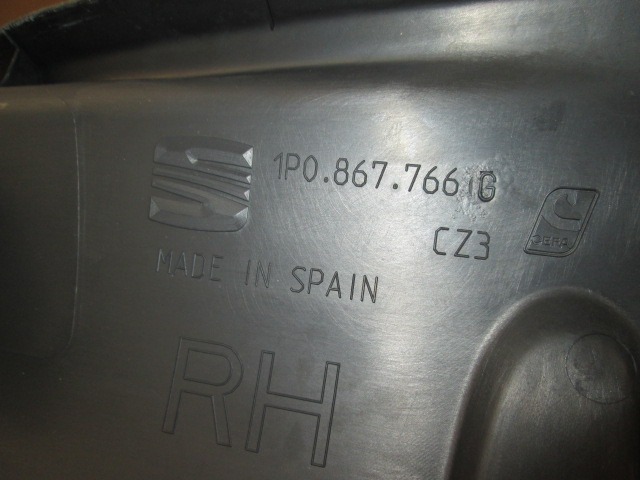 1P0867766G RIVESTIMENTO MONTANTE INFERIORE POSTERIORE DESTRO SEAT LEON 1.6 B 75KW 5M 5P (2007) RICAMBO USATO 