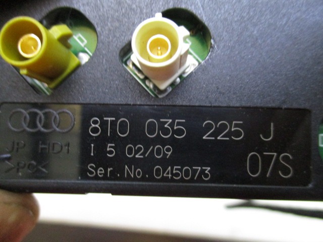 8T0035225 CENTRALINA ANTENNA AUDI A5 2.0 B 132KW 6M 3P (2010) RICAMBIO USATO 