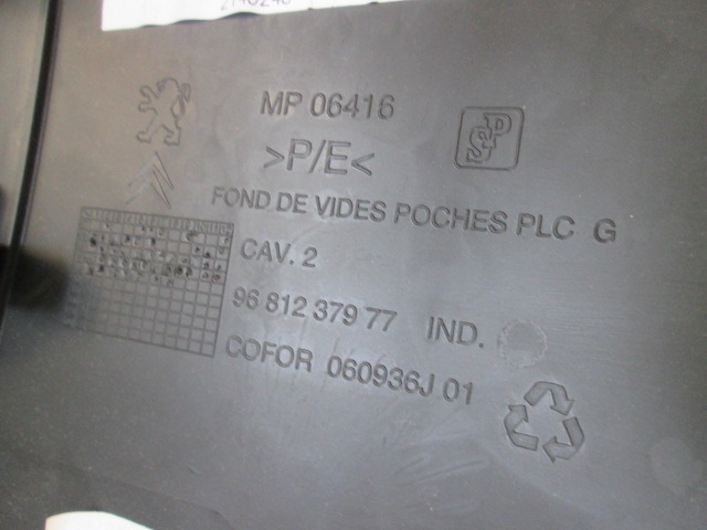 9681237977 PANNELLO PORTA SCORREVOLE POSTERIORE SINISTRA CITROEN BERLINGO 1.6 D 68KW 5M 5P (2012) RICAMBIO USATO 