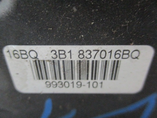 3B0837886D MANIGLIA ESTERNA PORTA ANTERIORE DESTRA SEAT IBIZA 1.4 D 55KW 5M 3P (2003) RICAMBIO USATO 3B0837886K