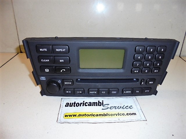 2R83-18B876-AH AUTORADIO CON PREDISPOSIZIONE TELEFONO (NON FORNIAMO CODICE AUTORADIO, SOLO TELAIO VEICOLO) JAGUAR S-TYPE 2.7 D 152KW AUT 5P (2005) RICAMBIO USATO 