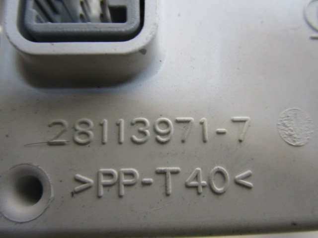 280380655R CENTRALINA RADIO RENAULT CLIO 1.2 G 55KW 5M 5P (2012) RICAMBIO USATO 28113971-7