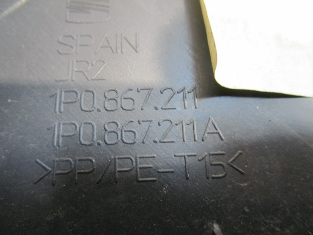 1P0867211 PANNELLO INTERNO PORTA POSTERIORE SINISTRA SEAT LEON 1.6 G 75KW 5M 5P (2010) RICAMBIO USATO 1P0867211A