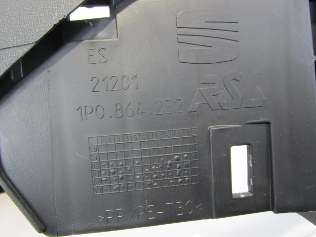 1P0864252 TUNNEL CENTRALE SEAT LEON 1.6 G 75KW 5M 5P (2010) RICAMBIO USATO 