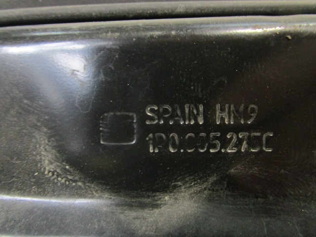 1P0C05275C GOCCIOLATOIO SOTTOPARABREZZA SEAT LEON 1.6 G 75KW 5M 5P (2010) RICAMBIO USATO 