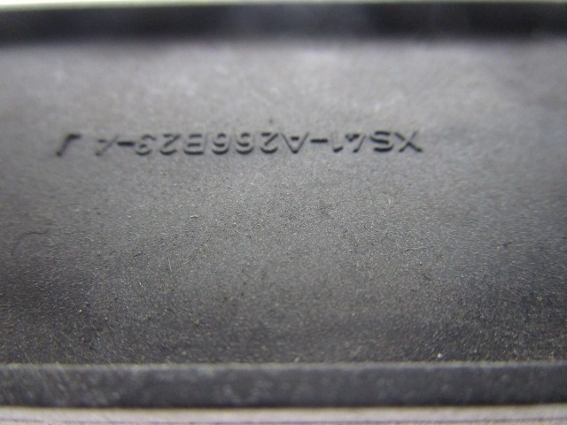 XS41-A266B23-AJ MANIGLIA ESTERNA PORTA POSTERIORE SINISTRA FORD FOCUS 1.6 B 74KW 5M 5P (2004) RICAMBIO USATO 