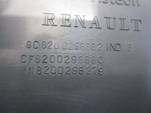 8200298882 RIVESTIMENTO TUNNEL CENTRALE RENAULT SCENIC 1.5 D 60KW 5M 5P (2004) RICAMBIO USATO 
