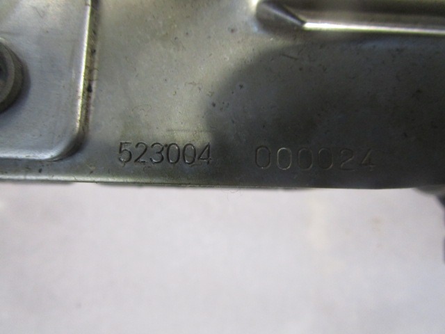 735401753 PIANTONE STERZO FIAT CROMA SW 1.9 D 110KW 6M 5P (2008) RICAMBIO USATO 