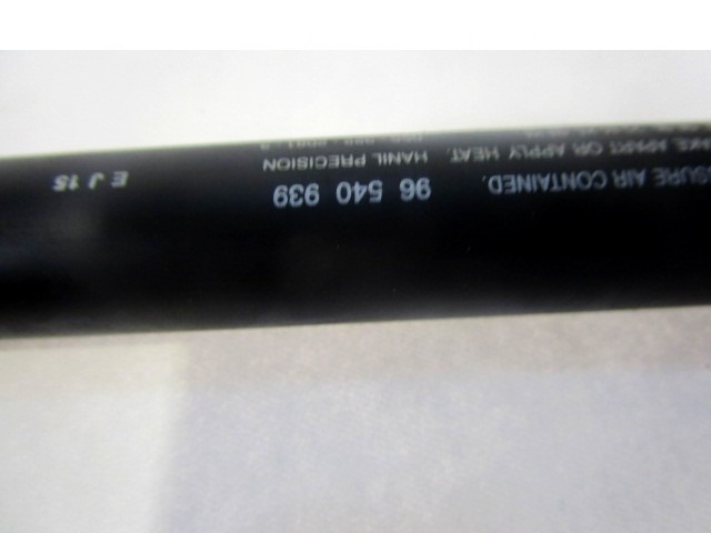 96540939 COPPIA PISTONCINI ASTE AMMORTIZZANTI PORTELLONE COFANO POSTERIORE BAULE CHEVROLET KALOS 1.2 B 53KW 5M 3P (2005) RICAMBIO USATO 