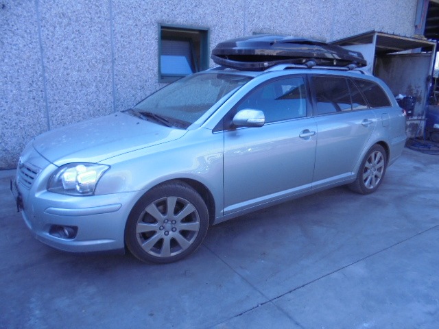 TOYOTA AVENSIS SW 2.0 D 93KW 6M 5P (2007) RICAMBI IN MAGAZZINO