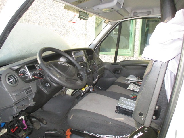 IVECO DAILY 3.0 D 125KW 6M 2P (2010) RICAMBI IN MAGAZZINO