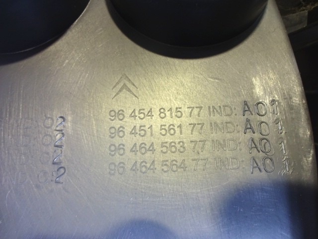 9645481577 TUNNEL CENTRALE PARTE ANTERIORE PEUGEOT RANCH 1.4 B 55KW 5M 5P (2005) RICAMBIO USATO 
