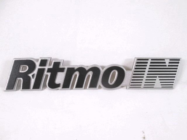 FREGIO STEMMA LOGO SCRITTA "RITMO IN" COFANO POSTERIORE FIAT RITMO 1.3 B 5P RICAMBIO NUOVO
