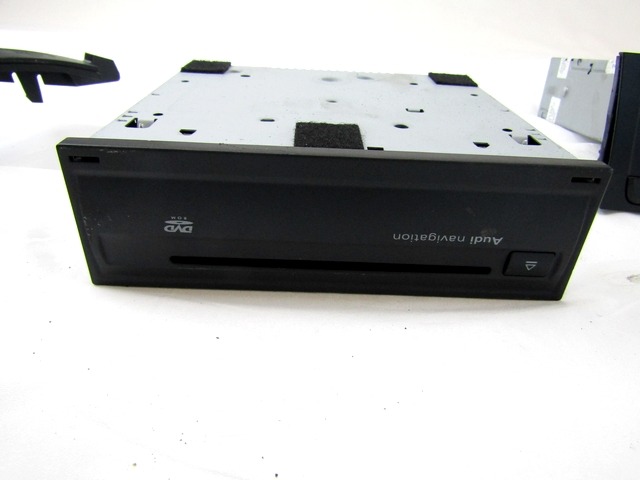 8T0919603C SISTEMA DI NAVIGAZIONE SATELLITARE AUDI A4 SW 2.0 D 105KW AUT 5P (2008) RICAMBIO USATO CON DISPLAY, CENTRALINA RADIO, LETTORE DVD MAPPE, CENTRALINA MODULO MULTIMEDIALE 8T1035110C 8T0919611WFX 4E0919887M 4E0910888E