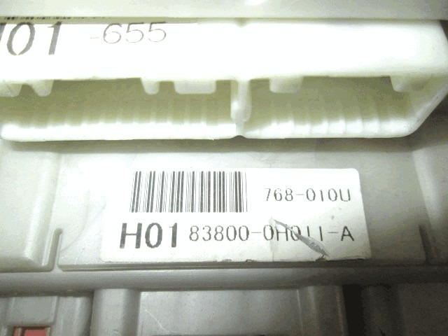 83800-0H011 QUADRO STRUMENTI CONTACHILOMETRI TOYOTA AYGO 1.0 B 50KW 5M 3P (2008) RICAMBIO USATO 