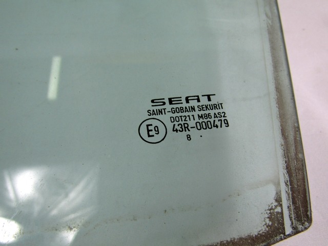 6J4845201B VETRO SCENDENTE PORTA ANTERIORE SINISTRA SEAT IBIZA 1.4 D 59KW 5M 5P (2009) RICAMBIO USATO 