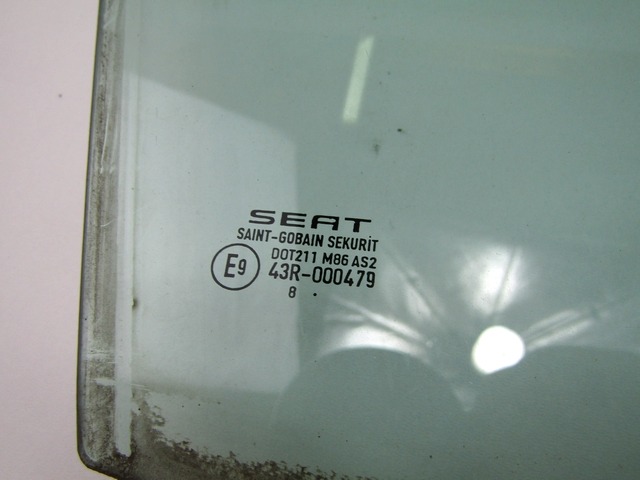 6J4845202B VETRO SCENDENTE PORTA ANTERIORE DESTRA SEAT IBIZA 1.4 D 59KW 5M 5P (2009) RICAMBIO USATO 