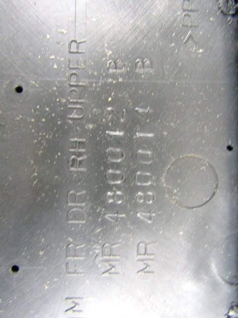 MR480012B PANNELLO INTERNO PORTA ANTERIORE LATO DESTRO PASSEGGERO MITSUBISHI PAJERO PININ 1.8 B 88KW 5M 3P (2000) RICAMBIO USATO 
