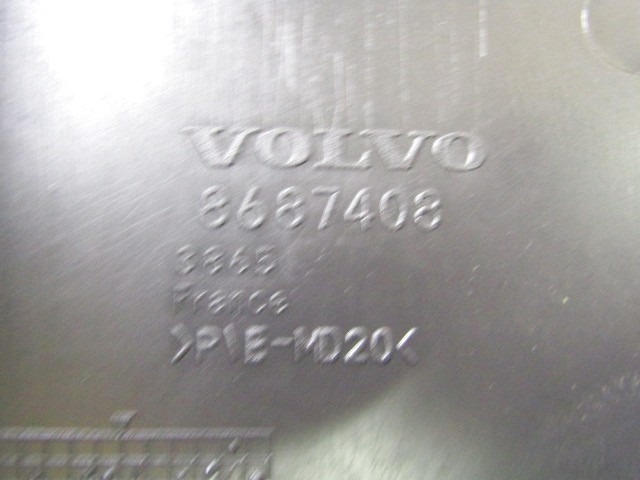 8687407 TUNNEL CENTRALE CON BRACCIOLO VOLVO V50 2.0 100KW 5P D 6M (2005) RICAMBIO USATO 8687408 