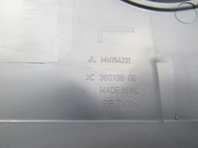 MN164331 RIVESTIMENTO CRUSCOTTO LATO SINISTRO MITSUBISHI COLT 1.5 B 80KW 5M 2P (2011) RICAMBIO USATO 