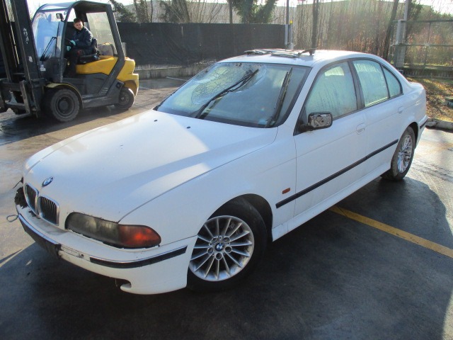 BMW SERIE 5 530D E39 3.0 D 135KW AUT 5P (1999) RICAMBI IN MAGAZZINO