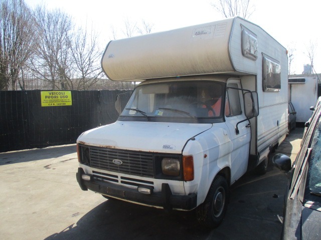 FORD TRANSIT CAMPER 2.4 D 46KW 4M 5M (1983) RICAMBI IN MAGAZZINO 