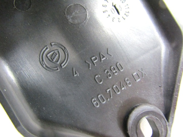 71749972 MANIGLIA INTERNA PORTA ANTERIORE DESTRA FIAT 500 1.3 55KW 3P D 5M (2008) RICAMBIO USATO