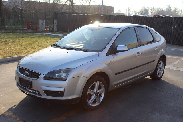 FORD FOCUS 1.8 D 85KW 5M 5P (2006) RICAMBI IN MAGAZZINO