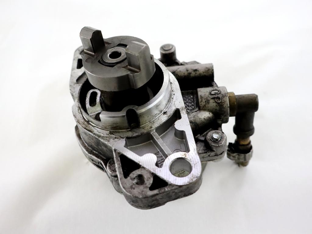 73501358 POMPA A VUOTO FIAT PUNTO VAN 1.3 D 51KW 5M 3P (2007) RICAMBIO USATO 72901400P