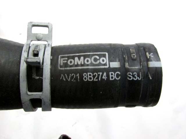AV21-8B274-BC MANICOTTO TUBO RADIATORE ACQUA FORD FIESTA 1.4 D 51KW 5M 3P (2012) RICAMBIO USATO 