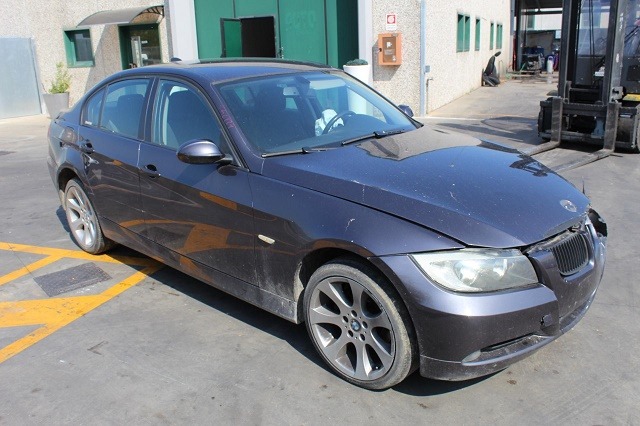 BMW SERIE 3 320D E90 2.0 D 120KW 6M 4P (2007) RICAMBI IN MAGAZZINO