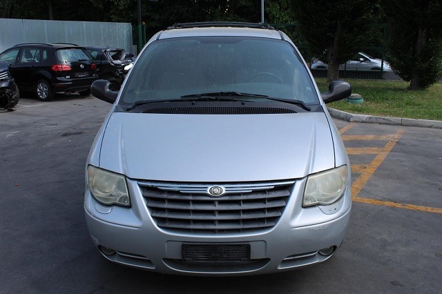 CHRYSLER VOYAGER 2.8 D 110KW AUT 5P (2004) RICAMBI IN MAGAZZINO