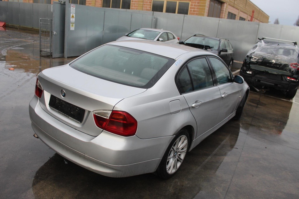 BMW SERIE 3 320D E90 2.0 D 120KW 6M 4P (2005) RICAMBI IN MAGAZZINO