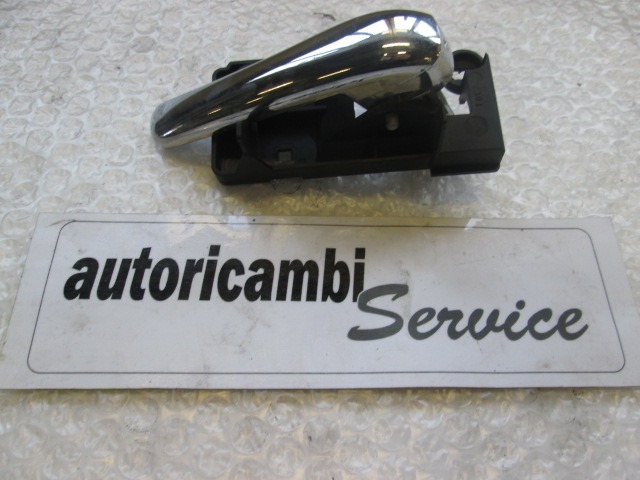 735364985 MANIGLIA INTERNA PORTA DESTRA ALFA ROMEO GT 1.9 D 110KW 6M 3P (2004) RICAMBIO USATO 