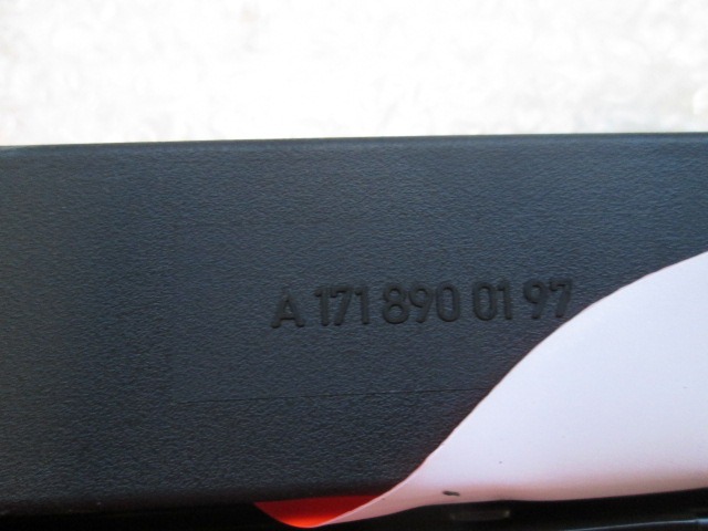 A1718900197 TRIANGOLO DI SEGNALAZIONE MERCEDES CLASSE A160 W169 2.0 D 60KW 5M 5P (2012) RICAMBIO USATO 