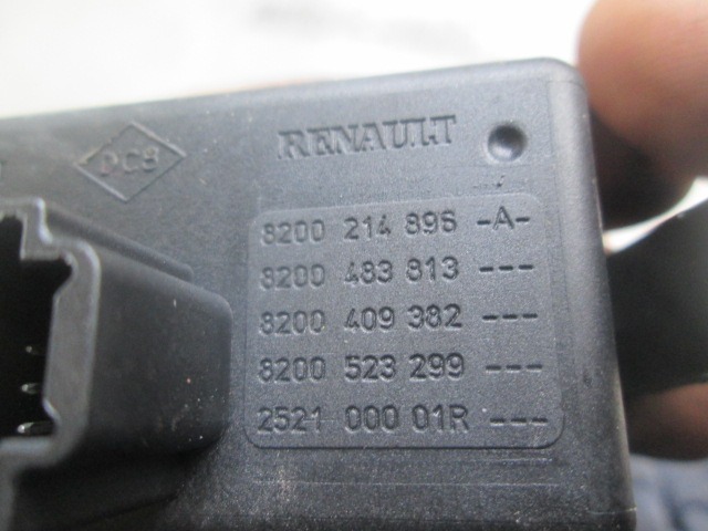 8200214896 GRUPPO COMANDO QUATTROFRECCE RENAULT TWINGO 1.2 B 43KW 5M 3P (2009) RICAMBIO USATO 