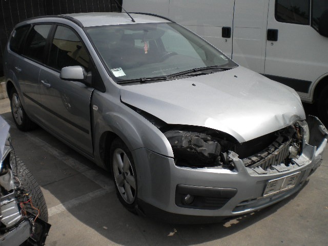 FORD FOCUS SW 1.6 D 80KW 5M 5P (2005) RICAMBI IN MAGAZZINO 