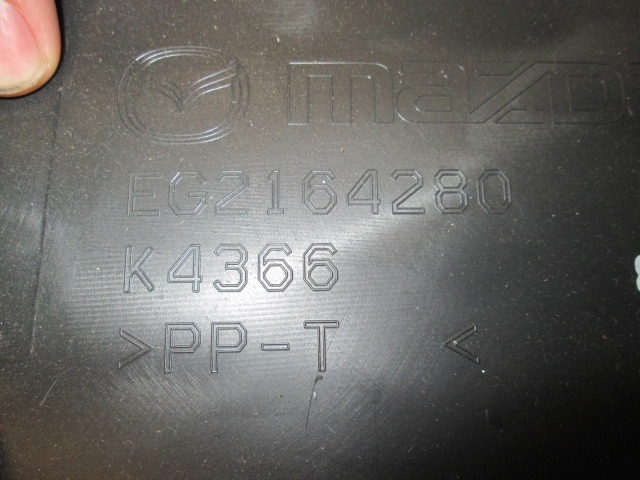 EG2164280 RIVESTIMENTO INFERIORE CRUSCOTTO LATO GUIDA MAZDA CX-7 2.2 D 4X4 127KW 6M 5P (2010) RICAMBIO USATO 