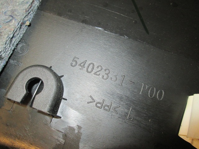 5402331-P00 RIVESTIMENTO VANO PIEDI POSTERIORE SINISTRO GREAT WALL STEED 2.4 G 93KW 5M 4P (2012) RICAMBIO USATO 