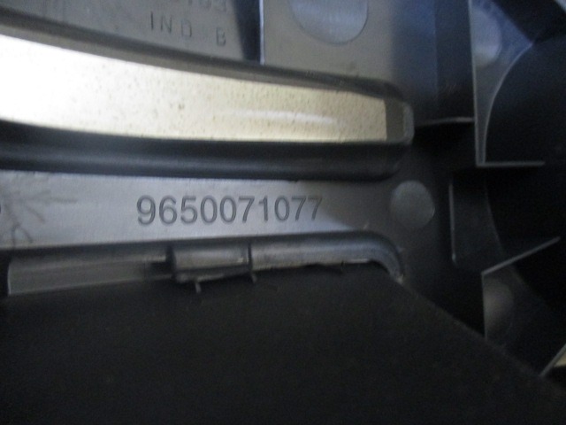 9650071077 TUNNEL CENTRALE PEUGEOT 207 1.4 B 65KW 5M 5P (2006) RICAMBIO USATO 
