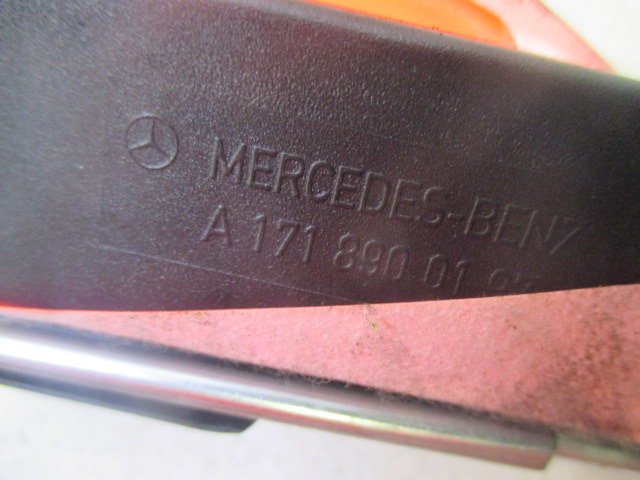 A1718900197 TRIANGOLO EMERGENZA MERCEDES CLASSE A 180 W169 2.0 D 81KW 6M 5P (2006) RICAMBIO USATO 